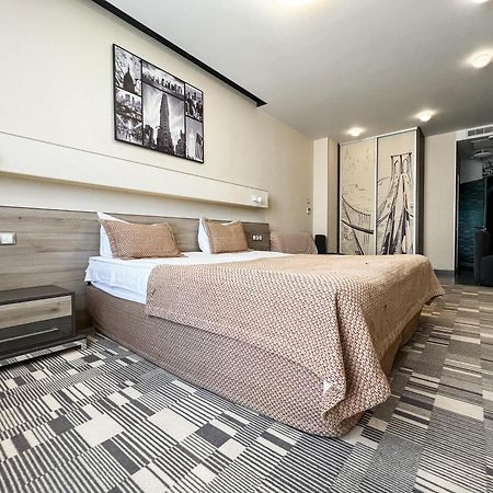 12Th Floor Apartments 오데사 외부 사진
