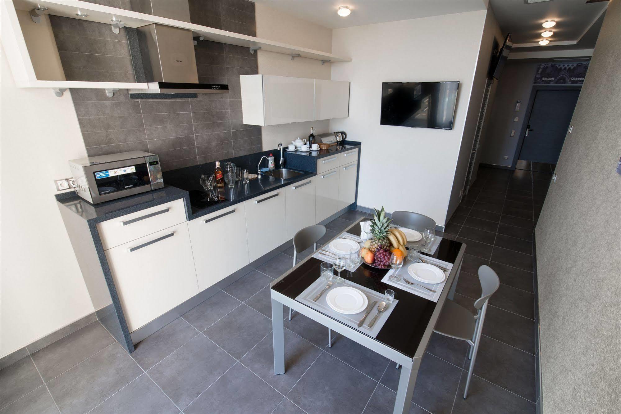 12Th Floor Apartments 오데사 외부 사진